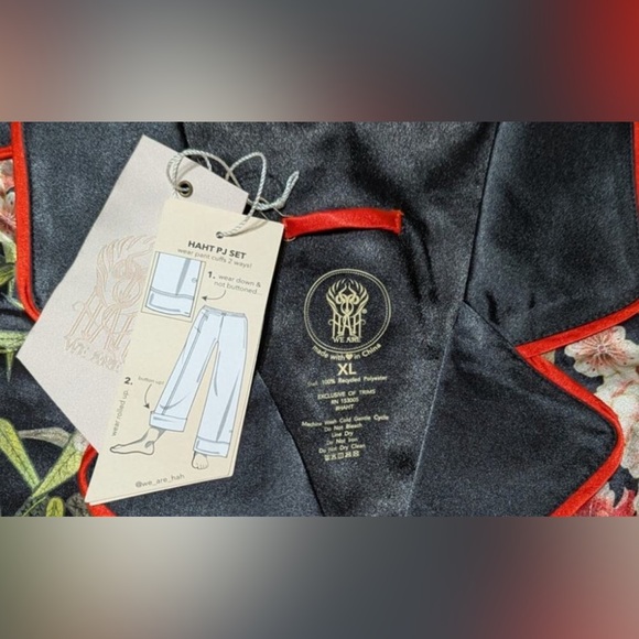 We are HAH Satin PJ Set NWT, in Flock 2gether Noir Black & Red Floral Size XXL - Picture 5 of 11